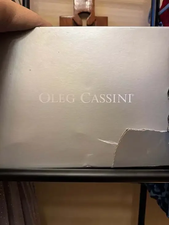 Oleg Cassini Melania Ivory Satin Jeweled Bow Ankle Strap Heels Size 8.5 - Picture 2 of 4